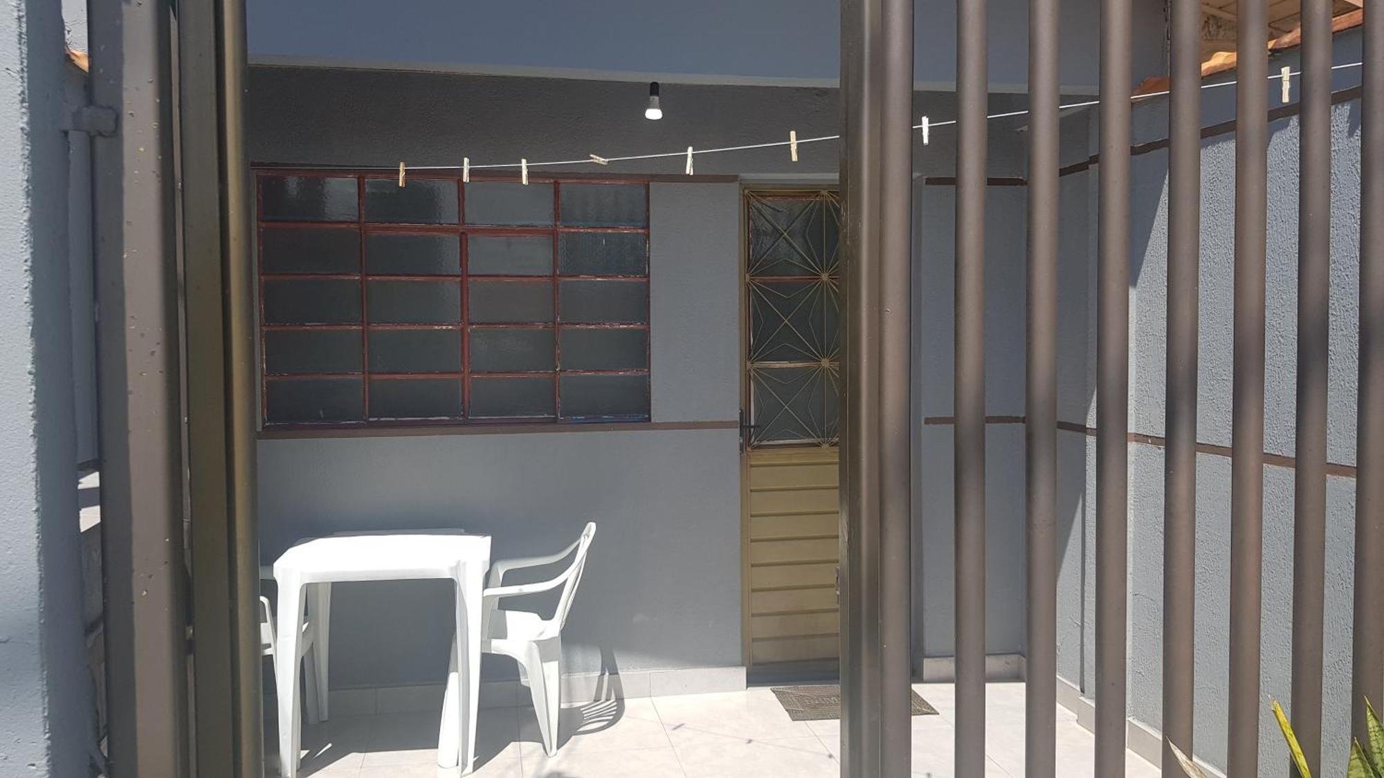 Appartamento Casa No Centro De Foz! Ar-Condicionado, Smart Tv, Wi-Fi, Cozinha, Ventilador E 4 Camas Foz do Iguaçu Esterno foto